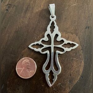 Vintage Sterling Silver Ornate Cross Pendant
